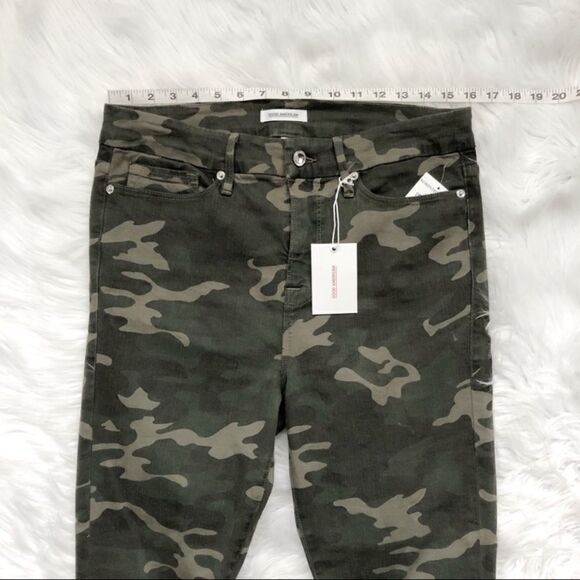 GOOD AMERICAN Good Waist Camo Skinny Jeans! - Picture 4 of 8